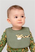 К 8526/зеленый(веселые жирафы) фартук-нагрудник для детей ясельного возраста