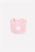 К 8526/розовый жемчуг(ёжики) фартук-нагрудник для детей ясельного возраста